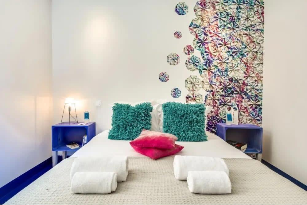 Modern & Colourful 3bd For 9 Guests In Le Marais! * Paris